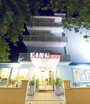 ホテル King